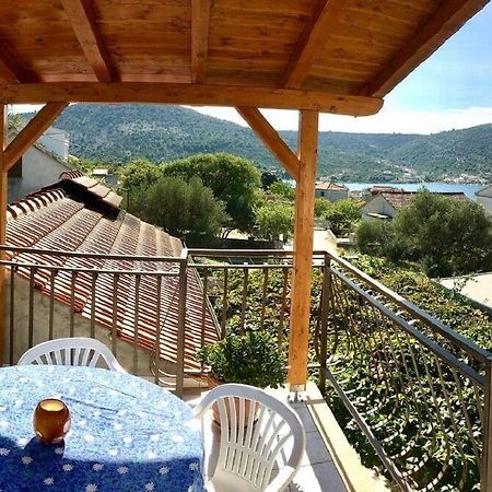 Apartment Ivo Vinišće Kültér fotó